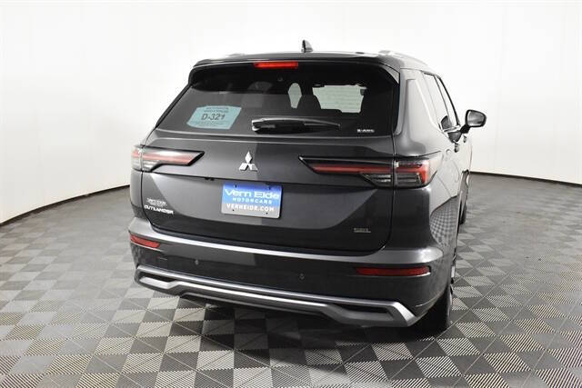 2025 Mitsubishi Outlander SEL