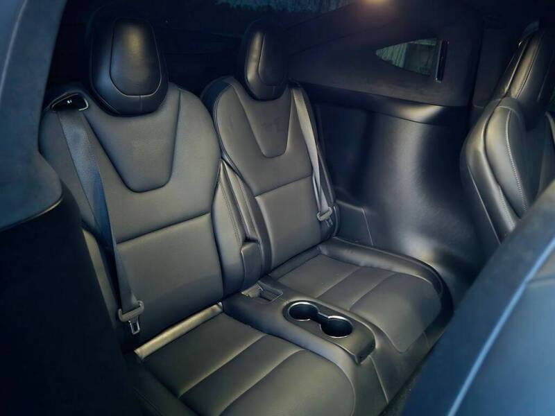 2022 Tesla Model X Plaid