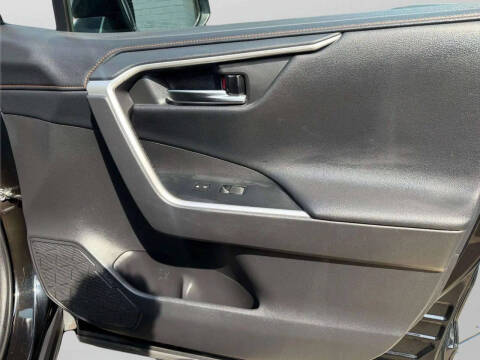 2020 Toyota RAV4 Adventure