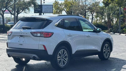 2022 Ford Escape SEL