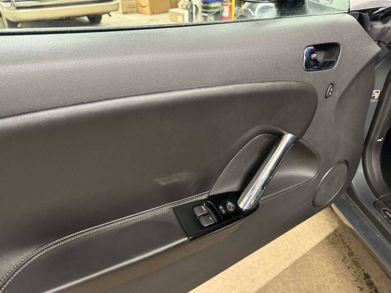 2008 Saturn SKY Red Line