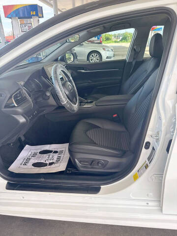 2023 Toyota Camry SE