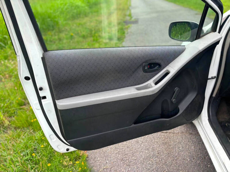 2011 Toyota Yaris