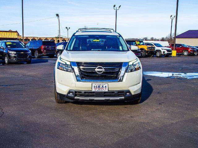 2023 Nissan Pathfinder Platinum