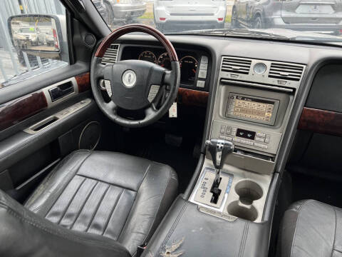 2006 Lincoln Navigator Luxury