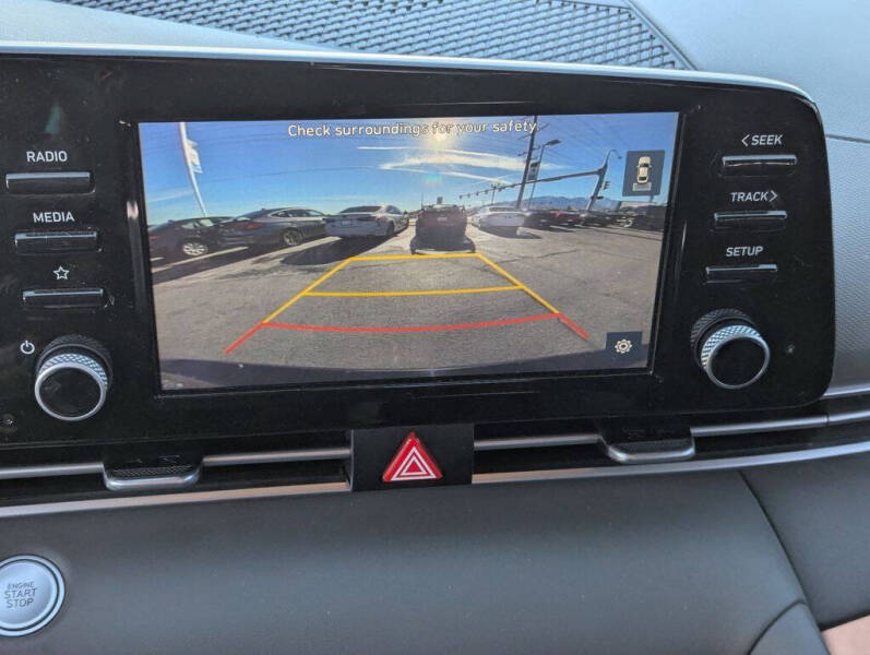 2022 Hyundai Elantra