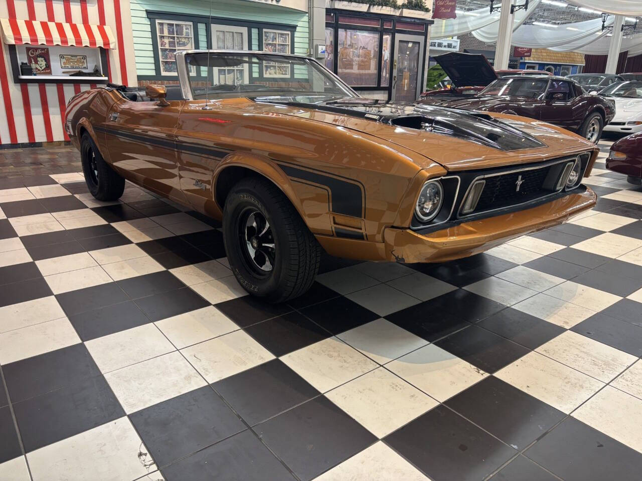 1973 Ford Mustang 4