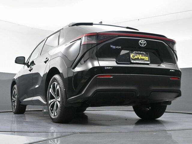 2024 Toyota bZ4X XLE