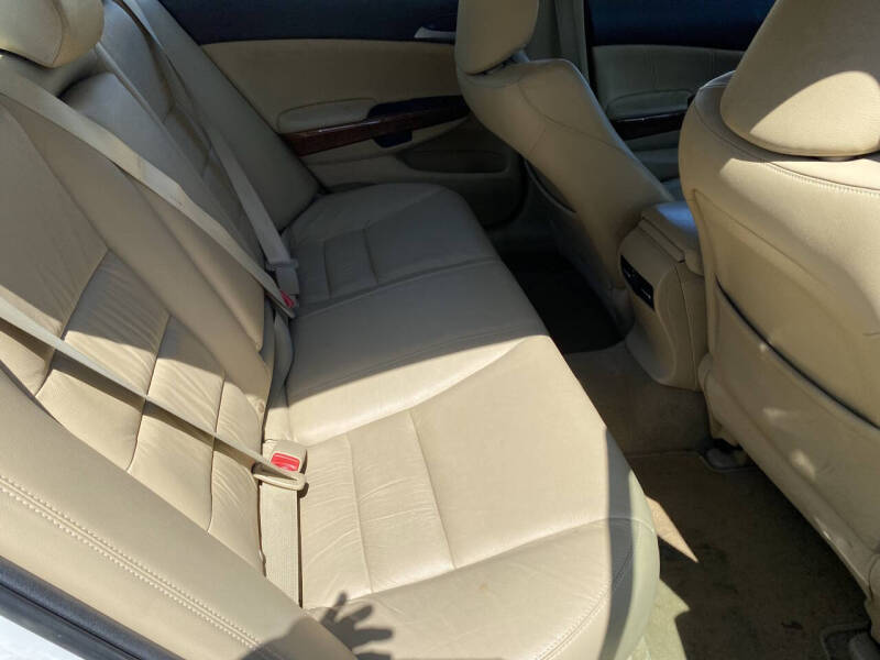 2012 Honda Accord EX-L V6 w/Navi