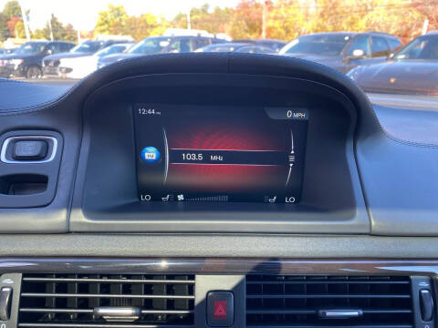 2016 Volvo XC70 T5 Classic Premier