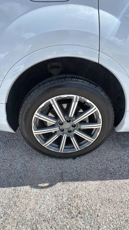 2017 Audi Q7 3.0T quattro Premium Plus