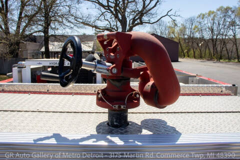 2001 Hendrickson Firetruck