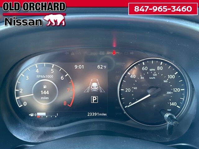 2022 Nissan Kicks SR