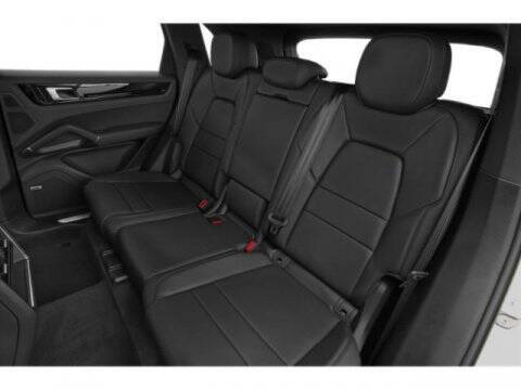 2022 Porsche Cayenne E-Hybrid