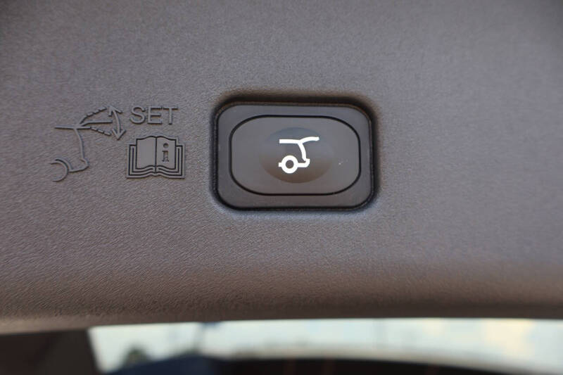 2024 Lincoln Nautilus Hybrid Premiere