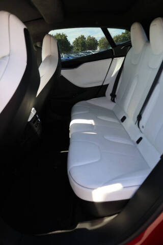 2016 Tesla Model S 90D