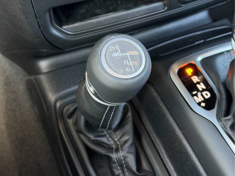 2025 Jeep Gladiator High Tide