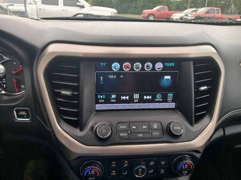 2017 GMC Acadia Denali