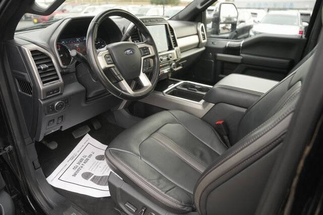 2022 Ford F-450 Super Duty Platinum