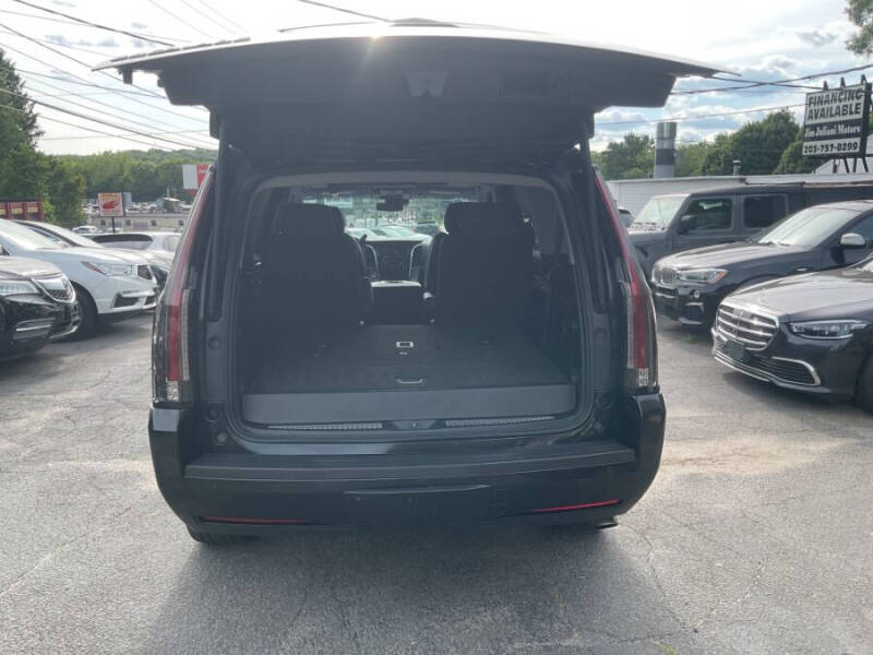 2017 Cadillac Escalade Luxury