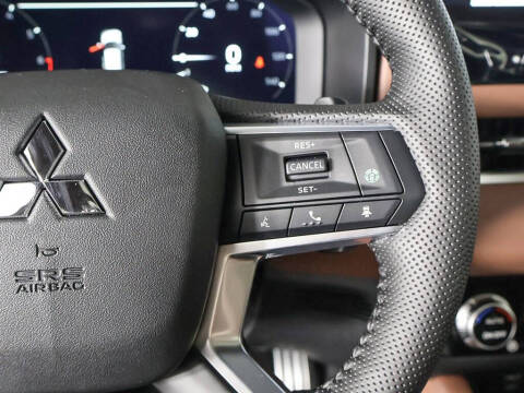 2025 Mitsubishi Outlander SEL