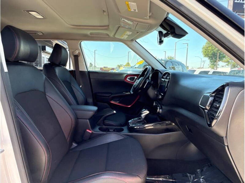 2020 Kia Soul GT-Line