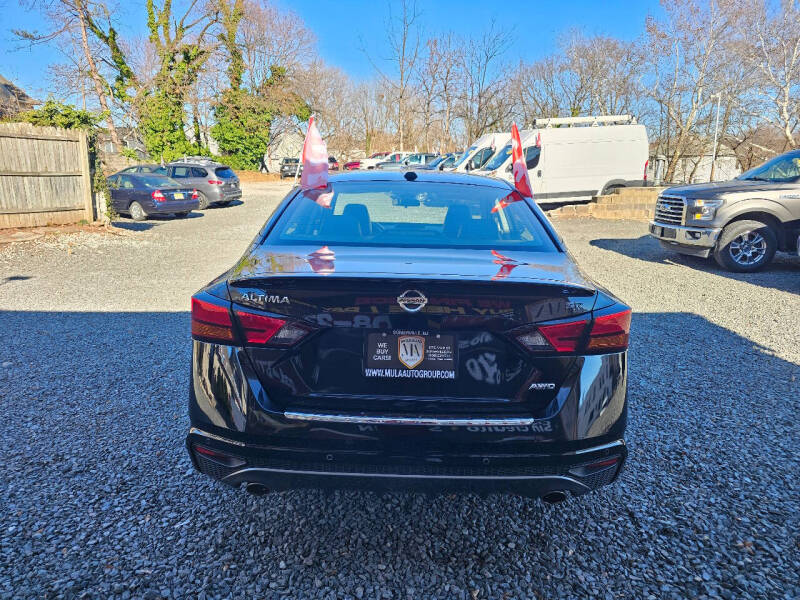 2022 Nissan Altima 2.5 SR