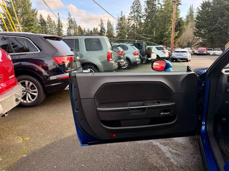 2012 Dodge Challenger SXT