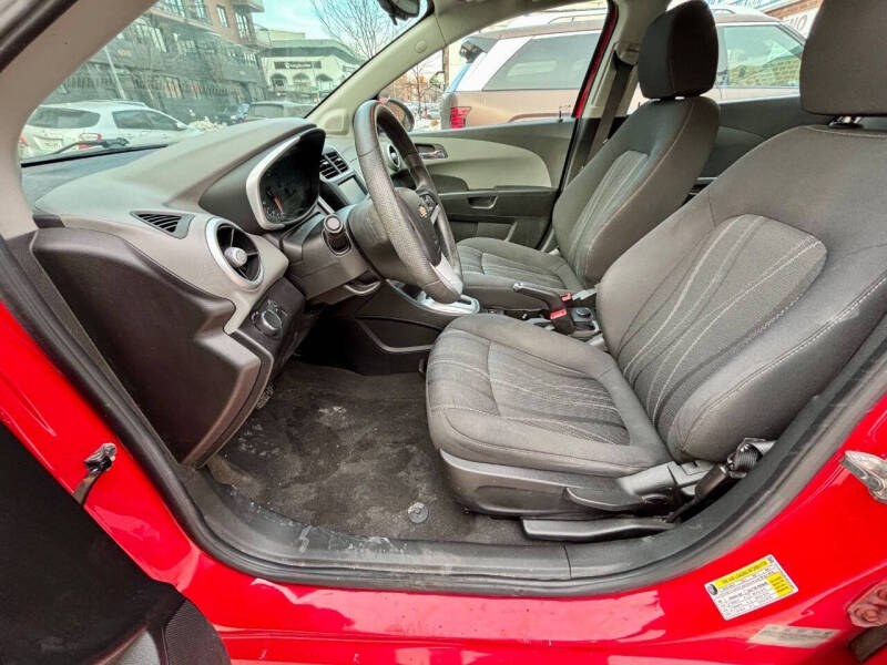 2017 Chevrolet Sonic LT Auto