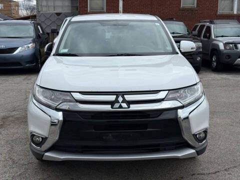 2016 Mitsubishi Outlander SE