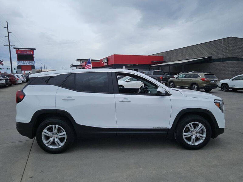 2024 GMC Terrain SLE