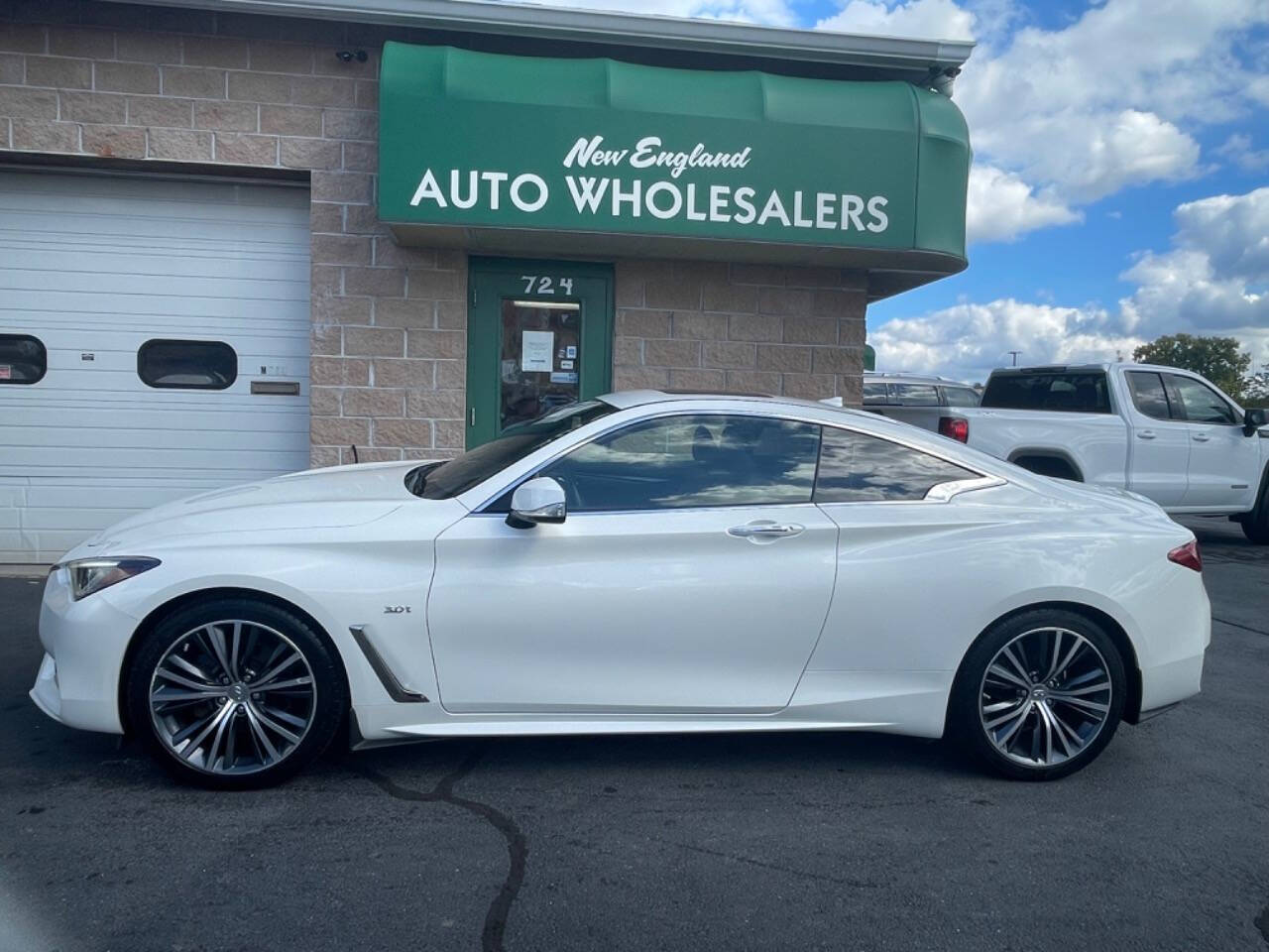 2017 INFINITI Q60 for sale at New England Wholesalers in Springfield, MA