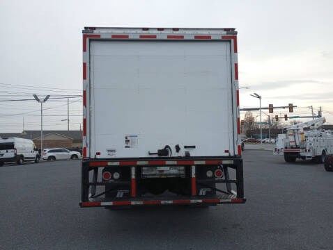 2014 Freightliner M2 106