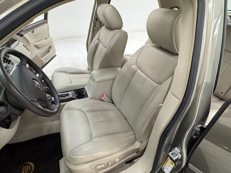 2010 Cadillac DTS Luxury Collection