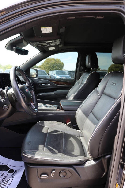 2023 Cadillac Escalade ESV Premium Luxury