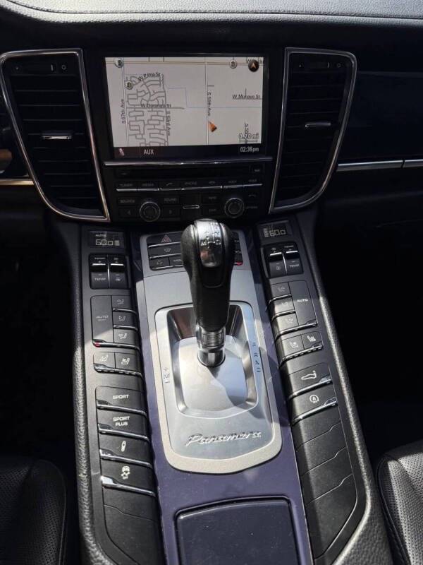 2012 Porsche Panamera
