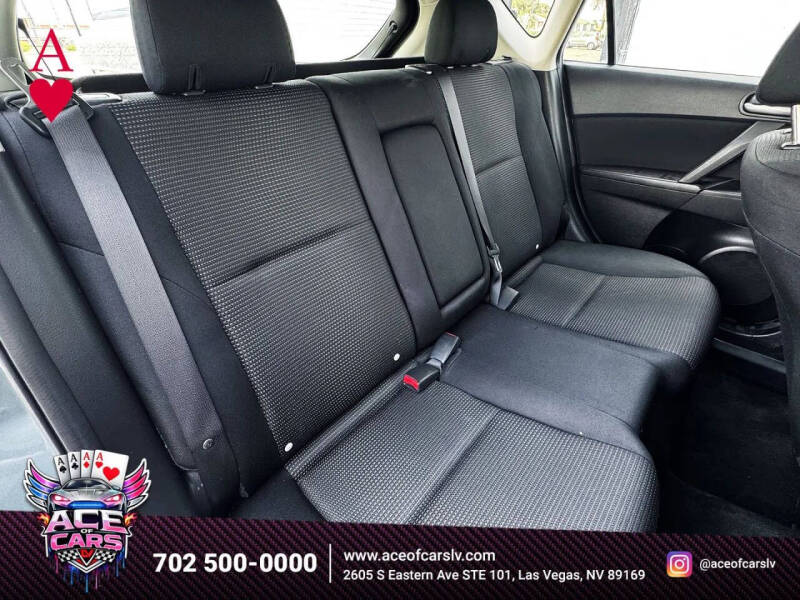 2012 Mazda MAZDA3 i Touring
