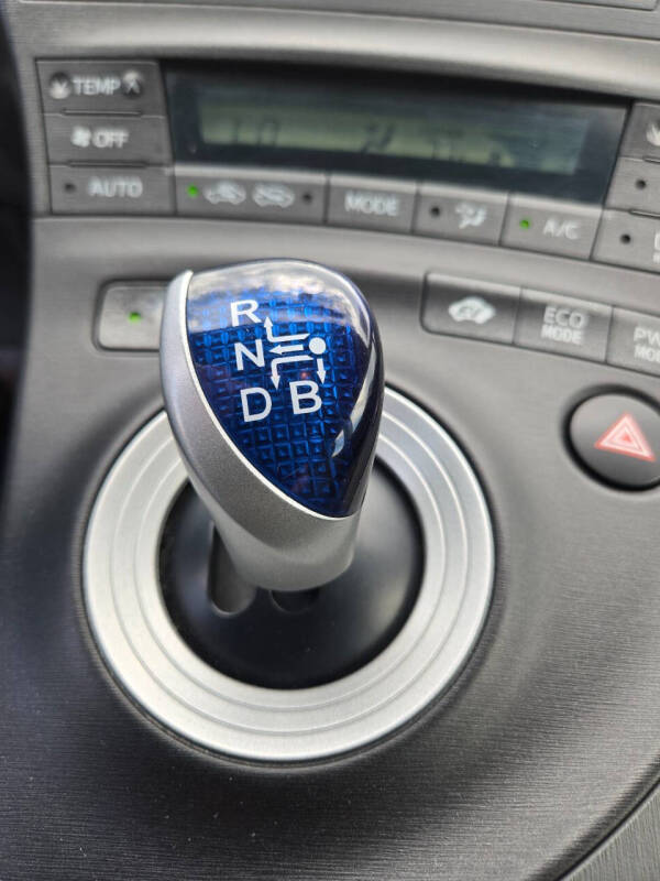 2010 Toyota Prius II