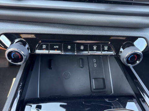 2025 Chevrolet Silverado EV LT