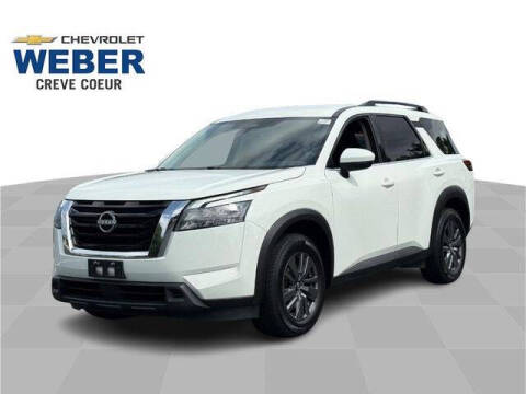 2024 Nissan Pathfinder SV
