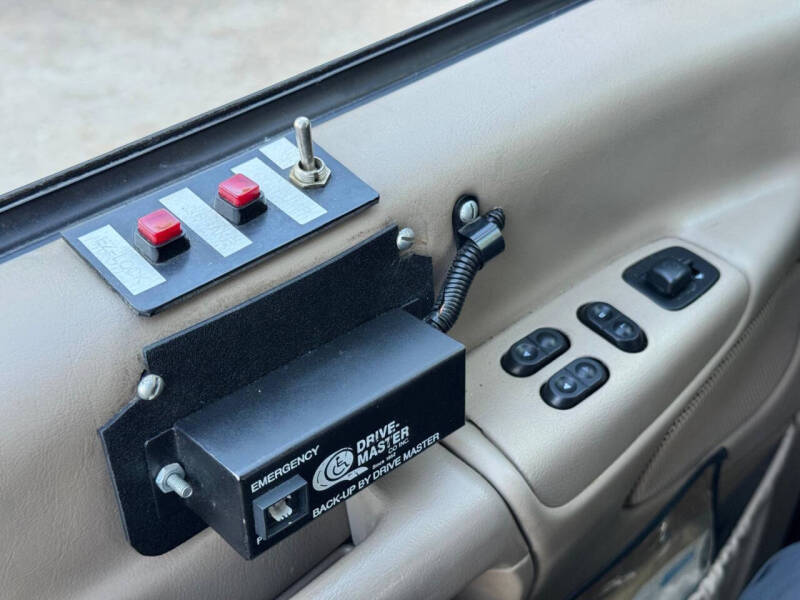 1999 Ford E-Series E-250