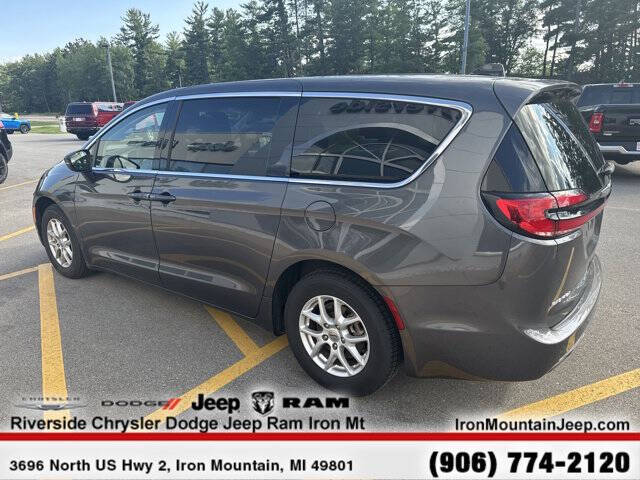 2023 Chrysler Pacifica Touring L