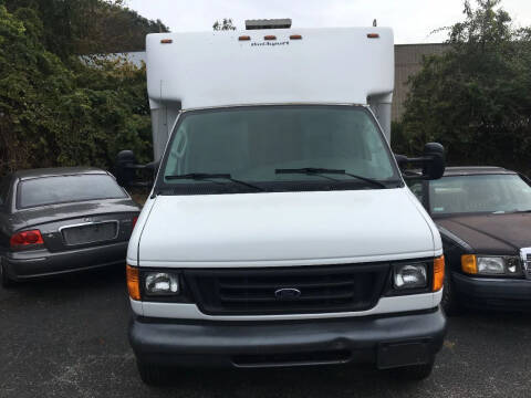 2006 Ford E-350 for sale at King Auto Sales INC in Medford NY