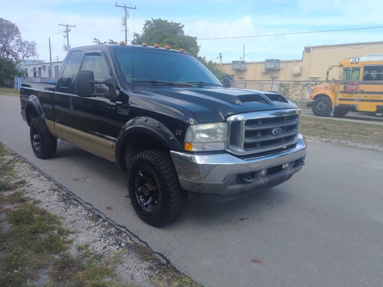 2002 FORD F-250 Pickup - $5,950