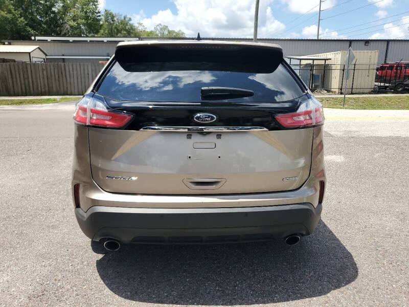 2020 Ford Edge SE
