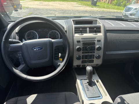 2011 Ford Escape XLT