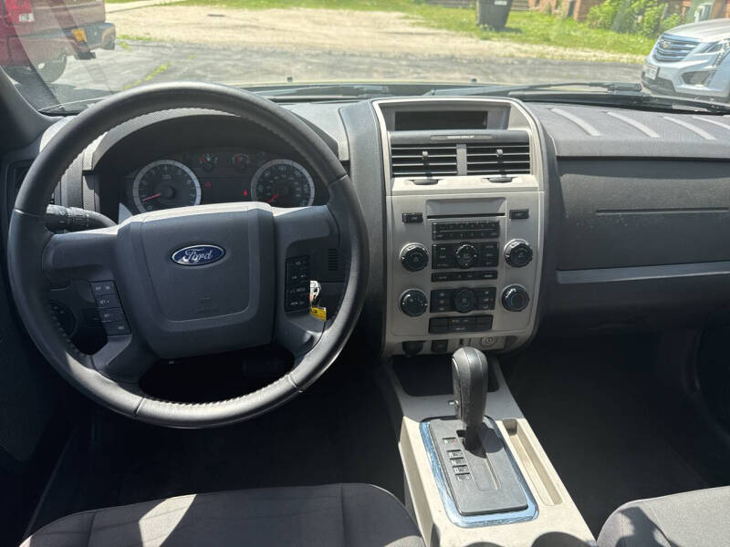 2011 Ford Escape XLT