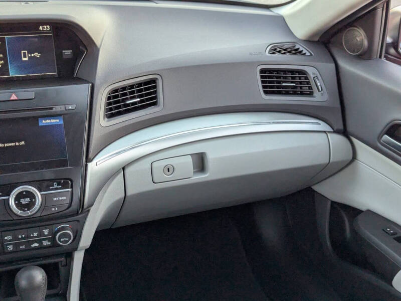 2020 Acura ILX w/Premium