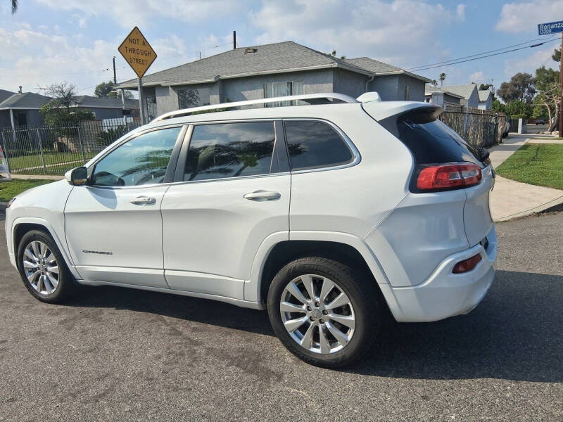 2017 Jeep Cherokee Overland