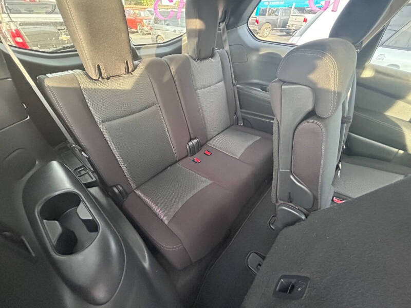 2017 Nissan Pathfinder SV